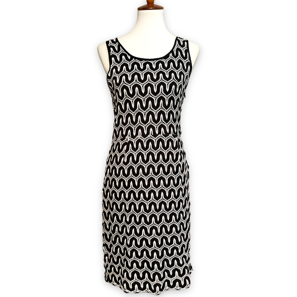 Banana Republic Black White Chevron Crochet Lace Overlay Sheath Dress Size 8